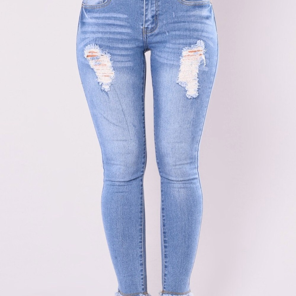 Fashion Nova Ankle Jeans